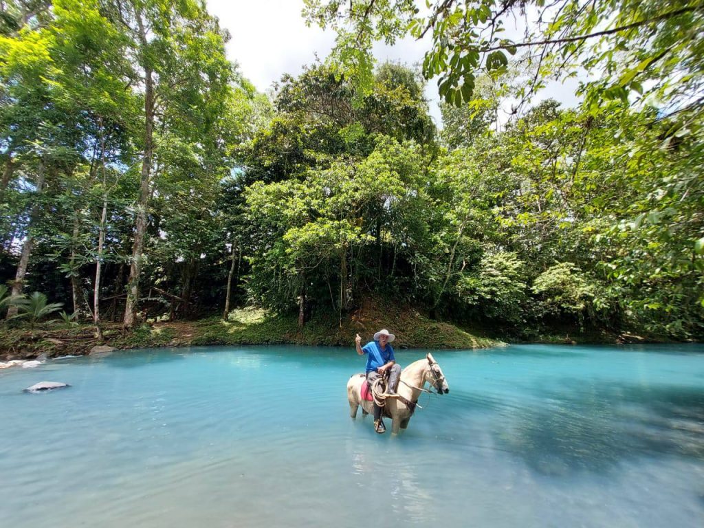 rio celeste horsebackriding